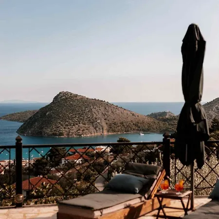 Lilian Horizon Villa Tolón