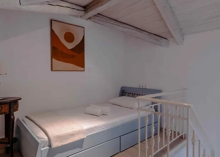 Lilian Horizon Villa *