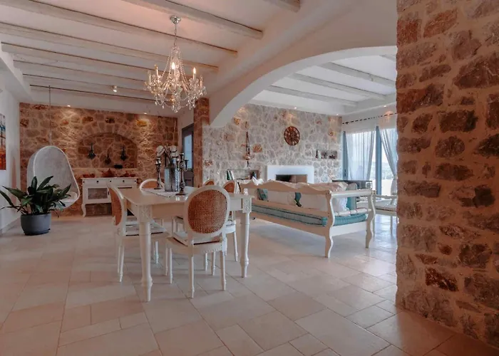 Lilian Horizon Villa